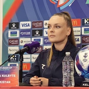 星空体育在线登录-乌兹别克女足主帅：我们了解中国女足；我们要创造更多机会